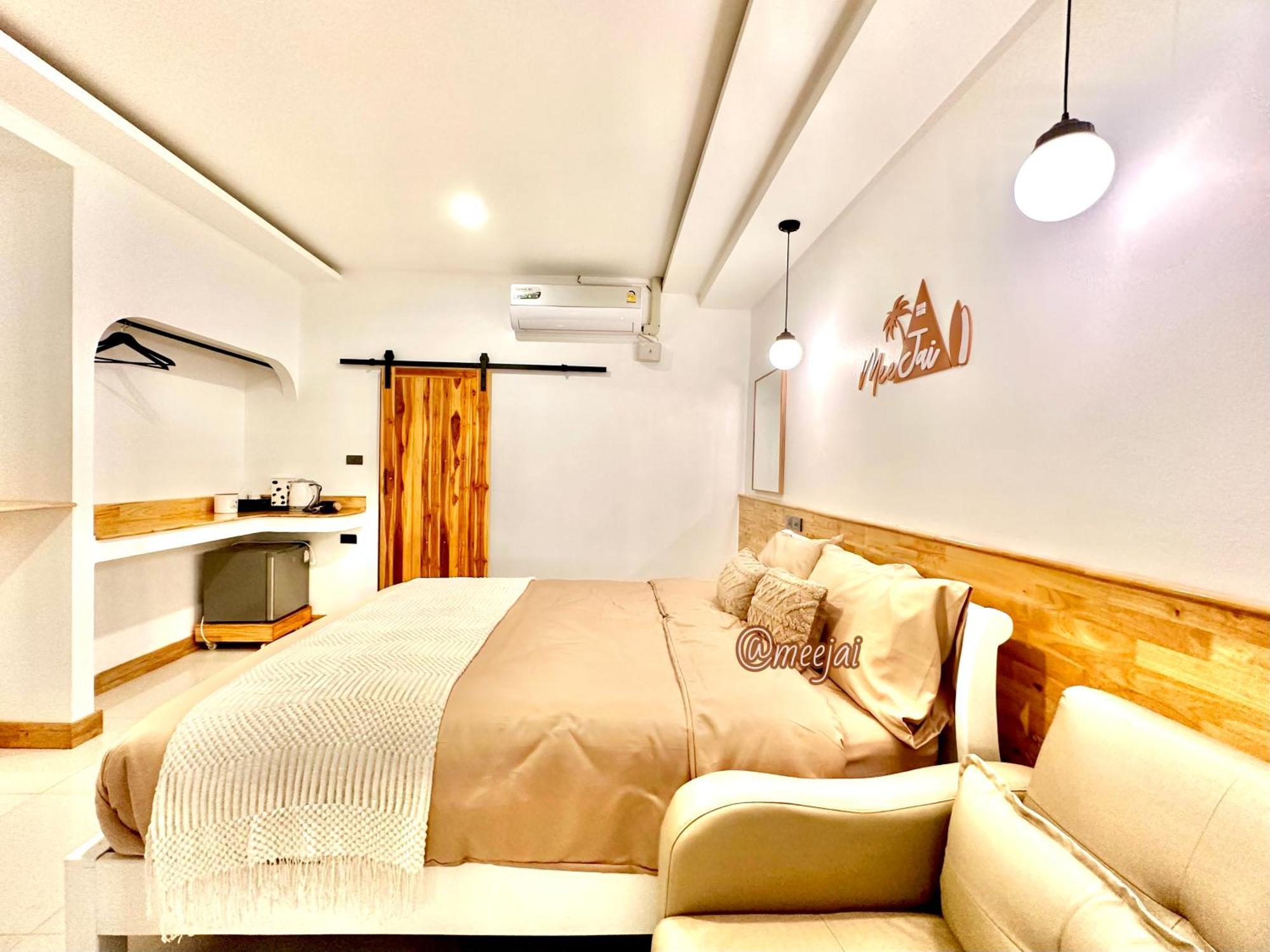 Hotel มีใจ พูลวิว เกาะล้าน Meejai Pool View Kohlarn Extérieur photo